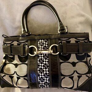 Coach Signature Hampton Purse (also known as the Hamptons Hobo Bag)